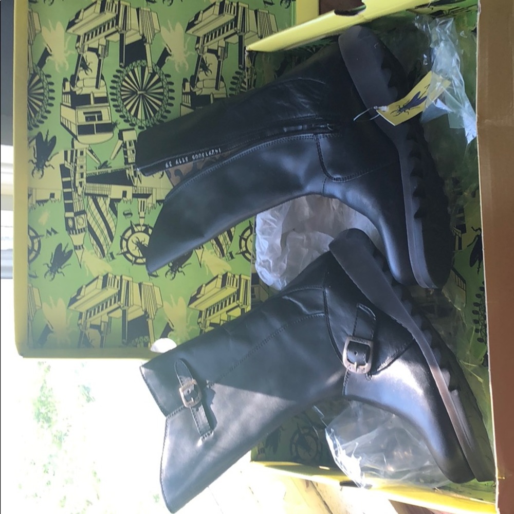 Woman’s boots